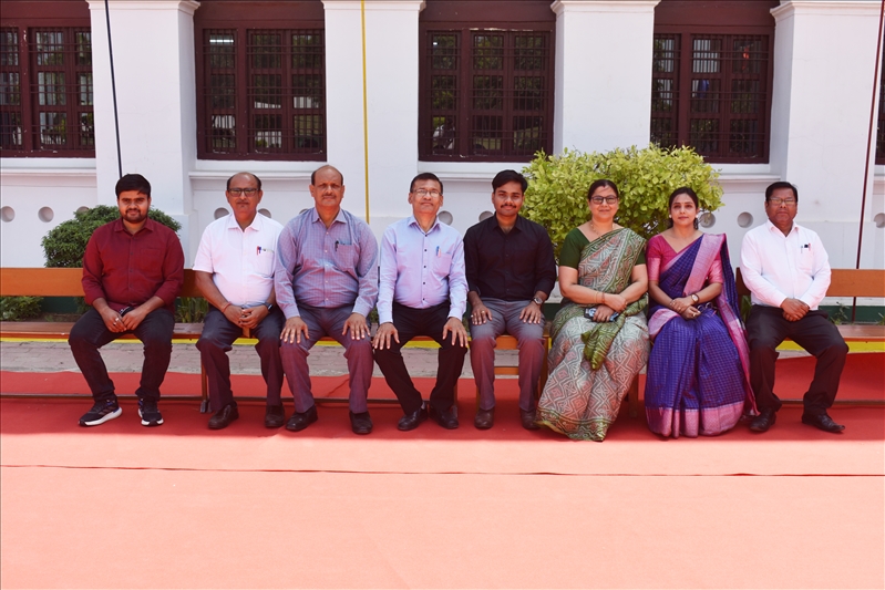 ALUMNI OF CASTERBRIDGE SCHOOL